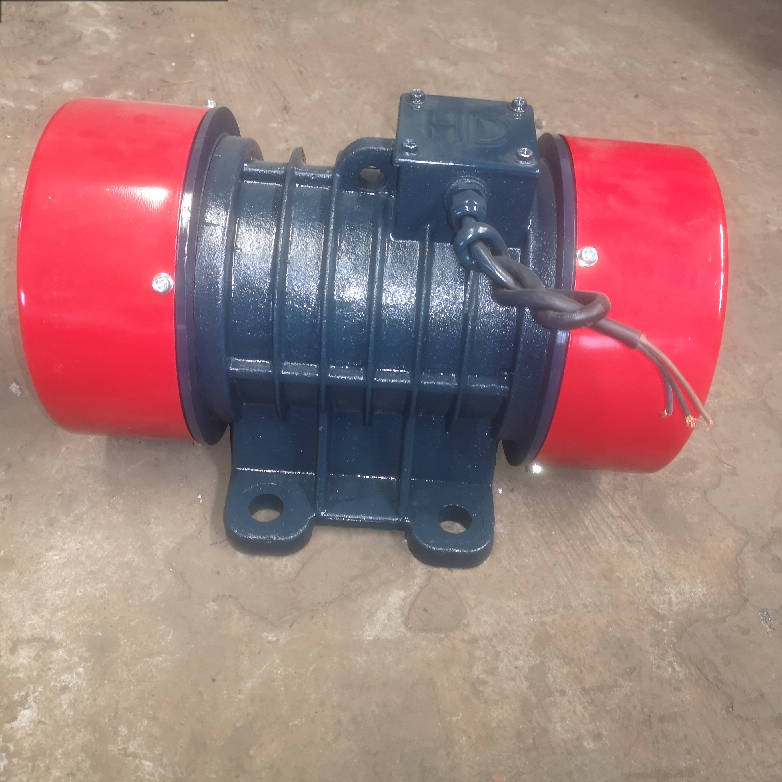 BLZ系列振動(dòng)電機(jī)